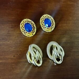 SARAH COVENTRY & Monet Vtg Gold Tone  Blue Rhinestone and knot Clip-on Earrings